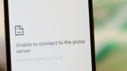 A smartphone showing an error message with a sad face and the message “Unable to connect to the proxy server”.