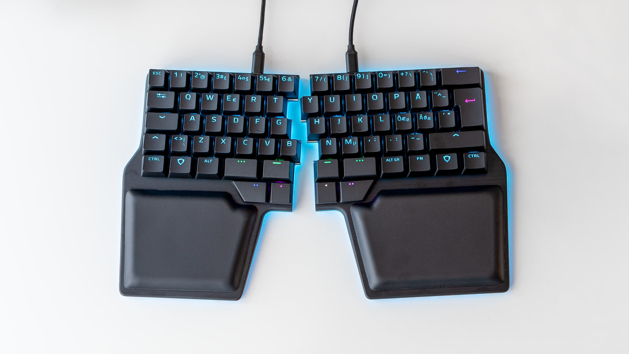 Review Dygma Raise split mechanical keyboard for enthusiasts
