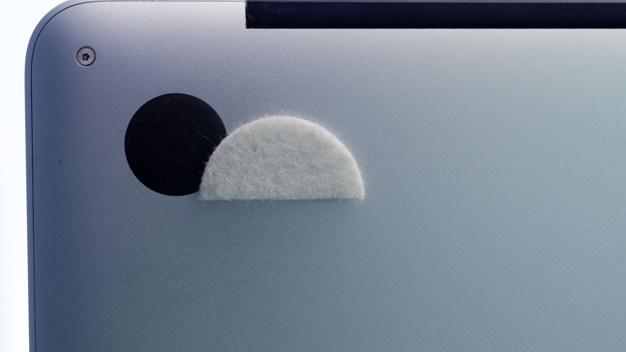 Keep your laptop cool with felt pad feet Ctrl blog